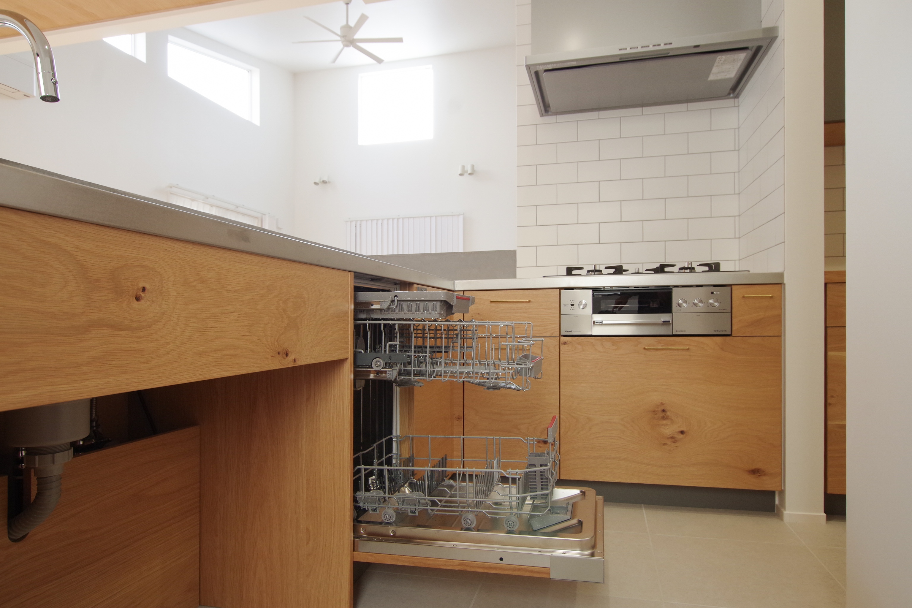 title: HOUSE 114 | Page No,125 | No.8 | sync-furniture | 株式会社 SYNC | 福岡県 家具工房 | オーダーメイドキッチン