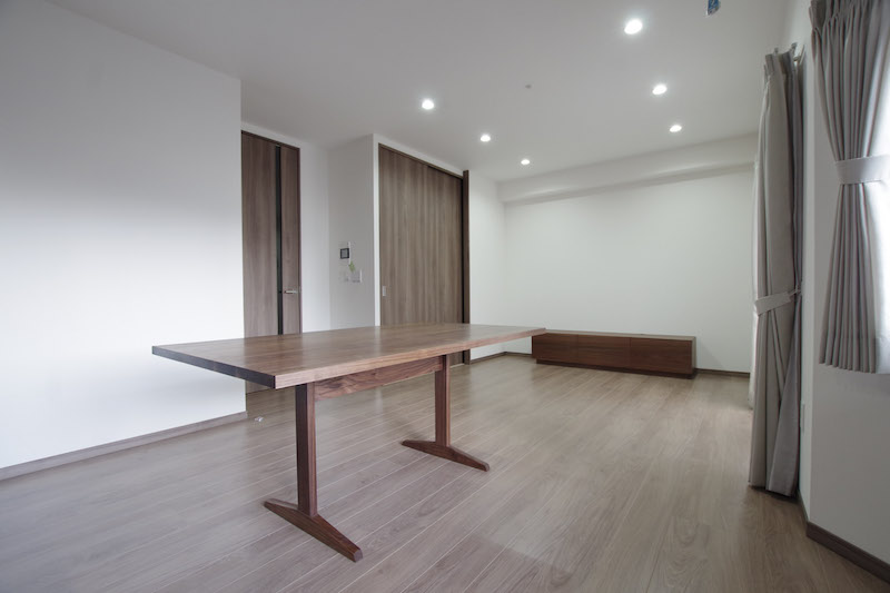 title: HOUSE 113 | Page No,124 | No.4 | sync-furniture | 株式会社 SYNC | 福岡県 家具工房 | オーダーメイドキッチン