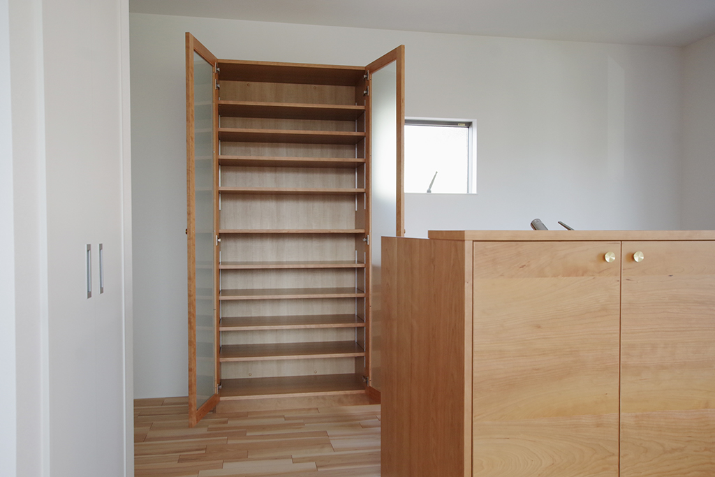 title: HOUSE 118 | Page No,129 | No.6 | sync-furniture | 株式会社 SYNC | 福岡県 家具工房 | オーダーメイドキッチン