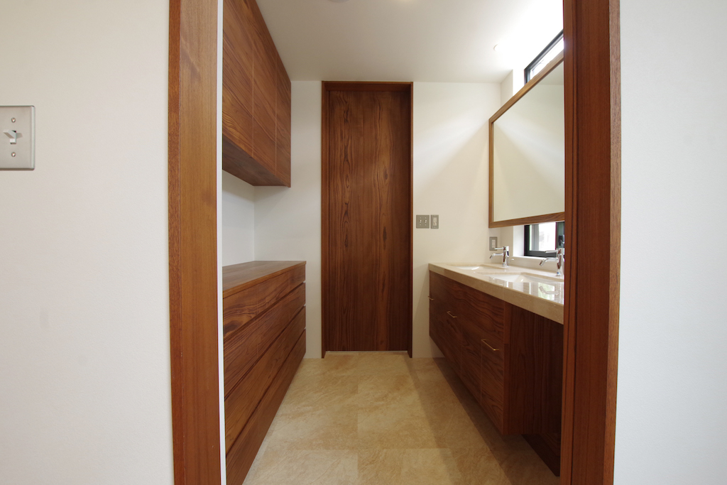 title: HOUSE 120 | Page No,131 | No.13 | sync-furniture | 株式会社 SYNC | 福岡県 家具工房 | オーダーメイドキッチン