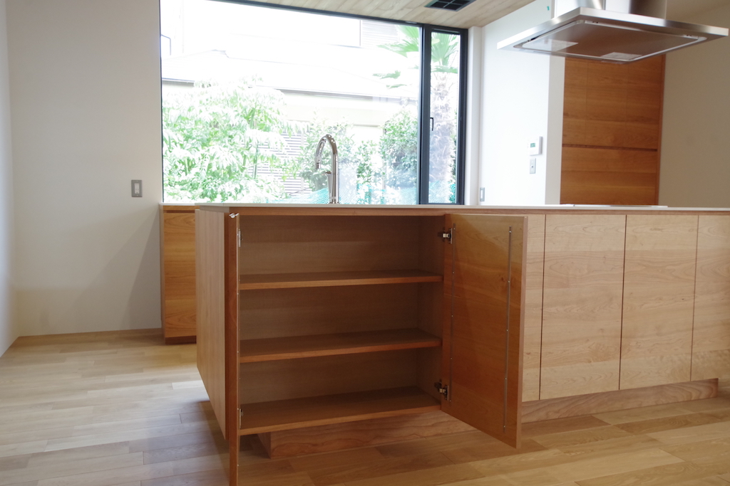 title: HOUSE 120 | Page No,131 | No.4 | sync-furniture | 株式会社 SYNC | 福岡県 家具工房 | オーダーメイドキッチン