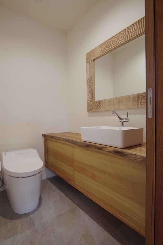 title: HOUSE 120 | Page No,131 | No.19 | sync-furniture | 株式会社 SYNC | 福岡県 家具工房 | オーダーメイドキッチン