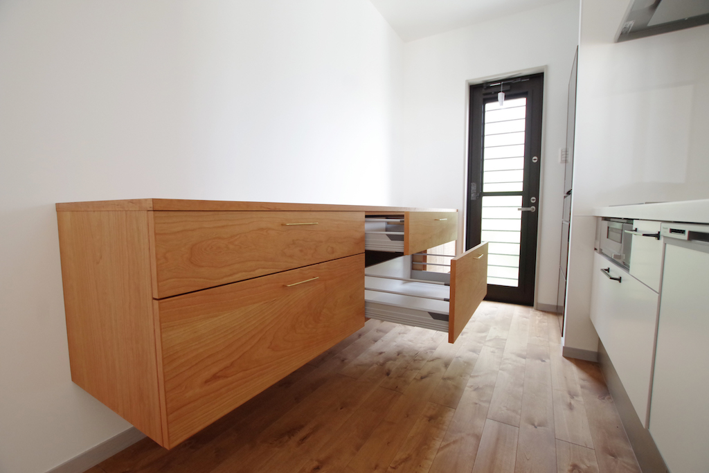 title: HOUSE 121 | Page No,132 | No.7 | sync-furniture | 株式会社 SYNC | 福岡県 家具工房 | オーダーメイドキッチン