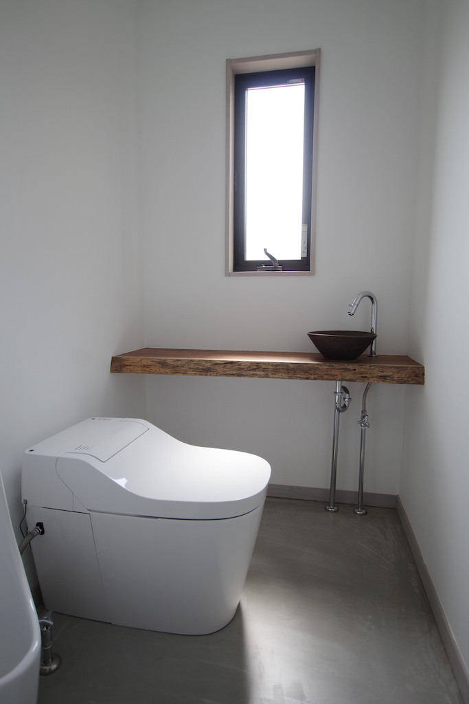 title: HOUSE 121 | Page No,132 | No.11 | sync-furniture | 株式会社 SYNC | 福岡県 家具工房 | オーダーメイドキッチン