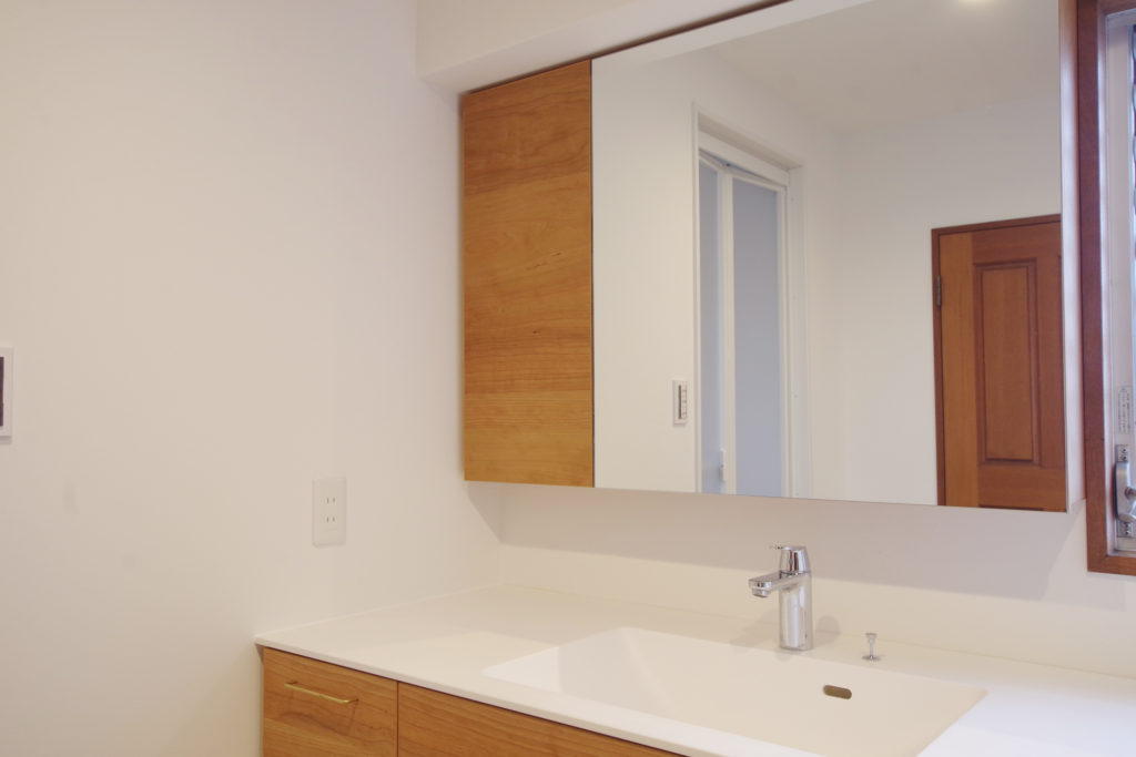 title: HOUSE 122 | Page No,133 | No.12 | sync-furniture | 株式会社 SYNC | 福岡県 家具工房 | オーダーメイドキッチン