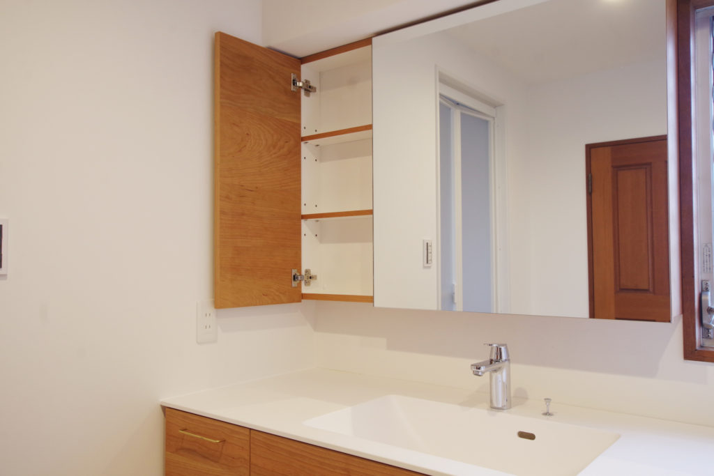 title: HOUSE 122 | Page No,133 | No.13 | sync-furniture | 株式会社 SYNC | 福岡県 家具工房 | オーダーメイドキッチン