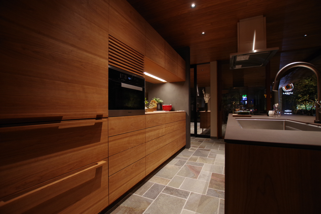 title: HOUSE 127 | Page No,138 | No.7 | sync-furniture | 株式会社 SYNC | 福岡県 家具工房 | オーダーメイドキッチン