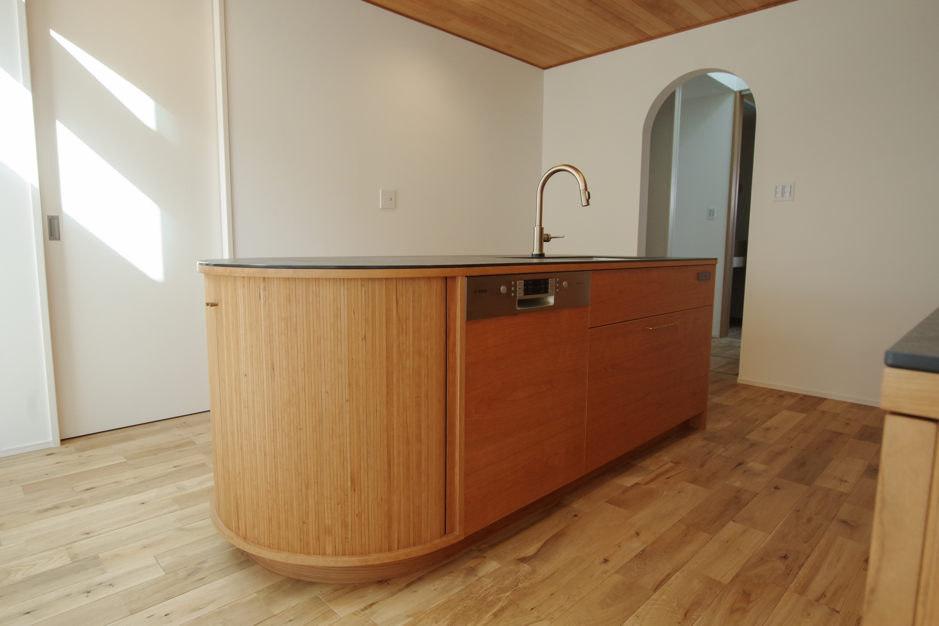 title: HOUSE 131 | Page No,142 | No.9 | sync-furniture | 株式会社 SYNC | 福岡県 家具工房 | オーダーメイドキッチン