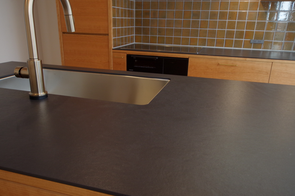 title: HOUSE 131 | Page No,142 | No.14 | sync-furniture | 株式会社 SYNC | 福岡県 家具工房 | オーダーメイドキッチン