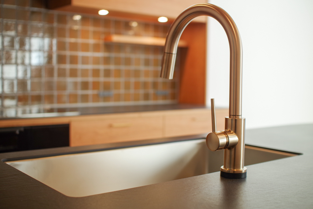 title: HOUSE 131 | Page No,142 | No.13 | sync-furniture | 株式会社 SYNC | 福岡県 家具工房 | オーダーメイドキッチン