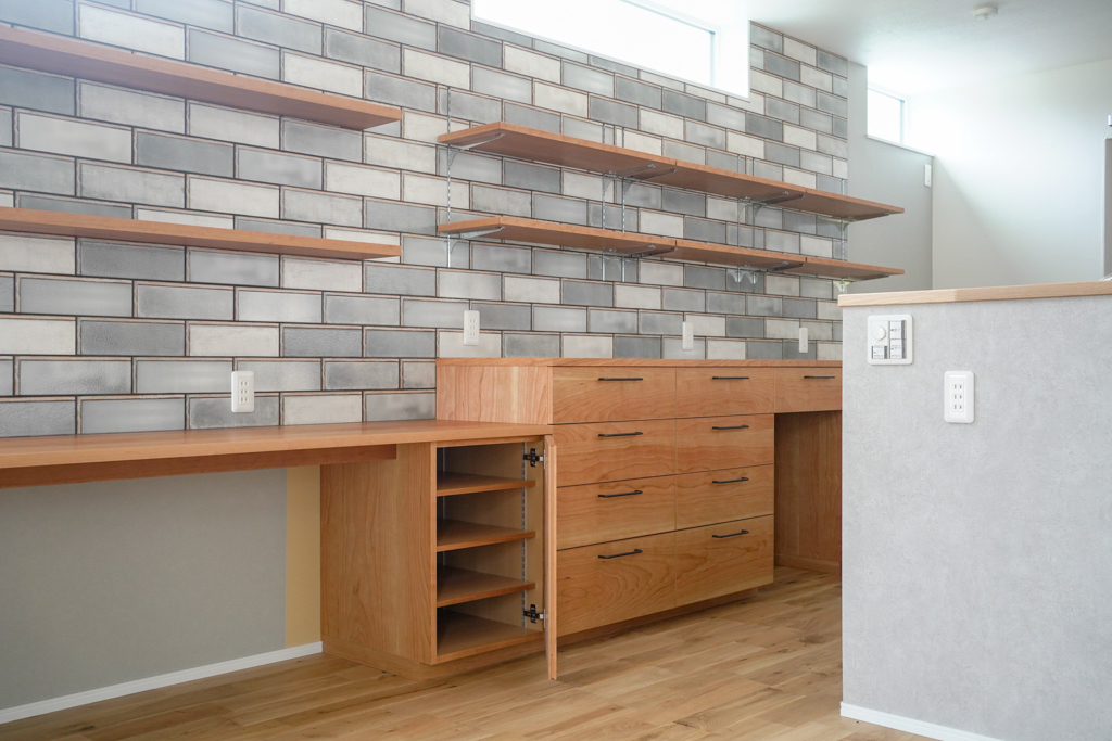 title: HOUSE 139 | Page No,150 | No.5 | sync-furniture | 株式会社 SYNC | 福岡県 家具工房 | オーダーメイドキッチン