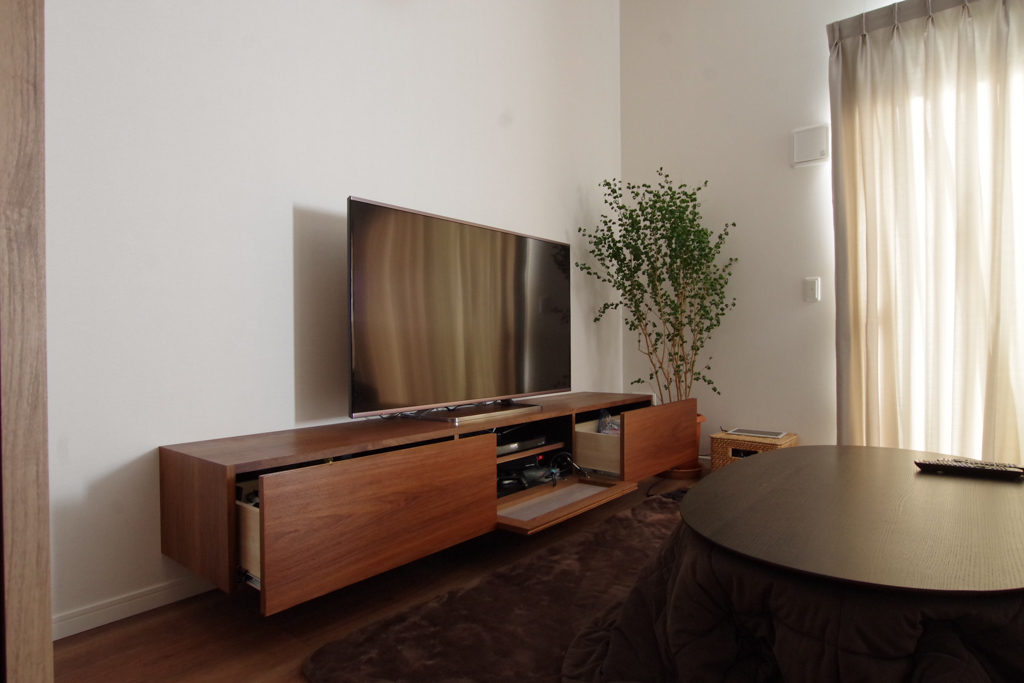 title: HOUSE 132 | Page No,143 | No.14 | sync-furniture | 株式会社 SYNC | 福岡県 家具工房 | オーダーメイドキッチン