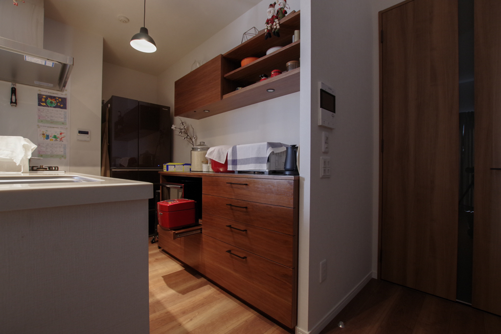 title: HOUSE 132 | Page No,143 | No.6 | sync-furniture | 株式会社 SYNC | 福岡県 家具工房 | オーダーメイドキッチン