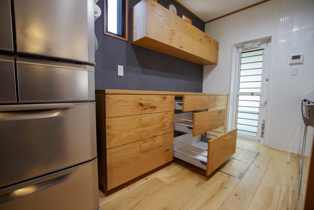 title: HOUSE 136 | Page No,147 | No.3 | sync-furniture | 株式会社 SYNC | 福岡県 家具工房 | オーダーメイドキッチン