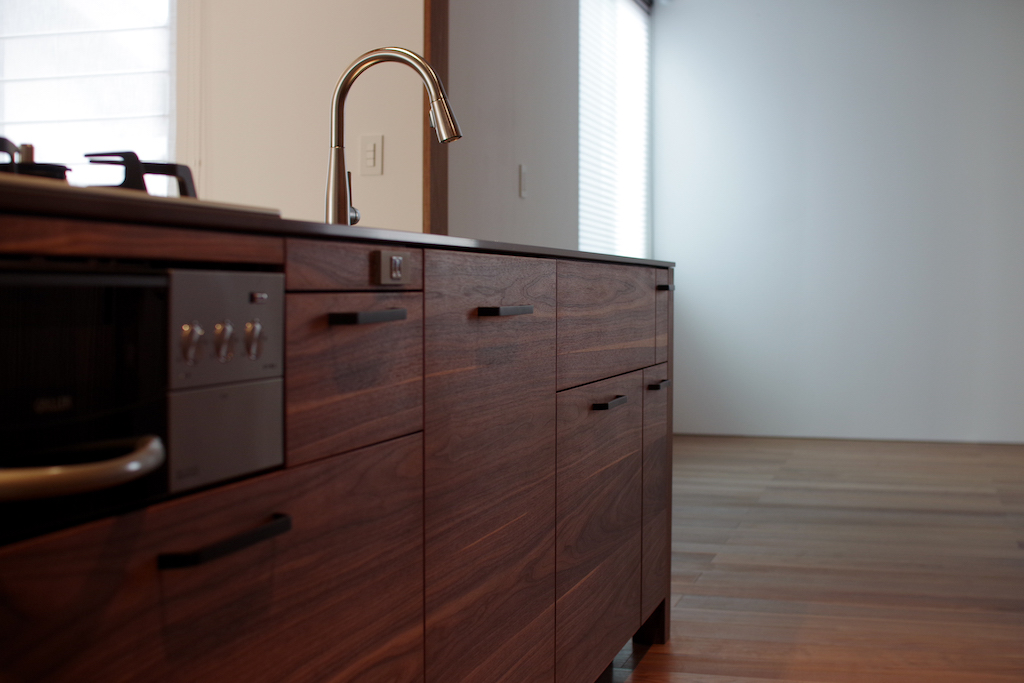 title: HOUSE 143 | Page No,154 | No.10 | sync-furniture | 株式会社 SYNC | 福岡県 家具工房 | オーダーメイドキッチン