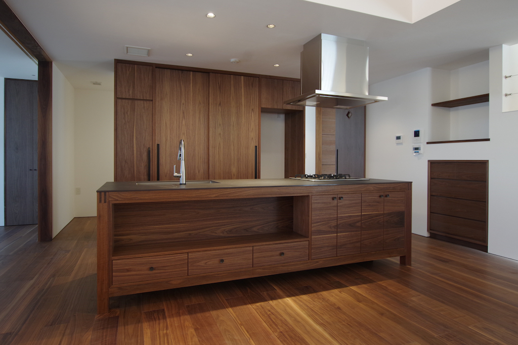 title: HOUSE 143 | Page No,154 | No.4 | sync-furniture | 株式会社 SYNC | 福岡県 家具工房 | オーダーメイドキッチン