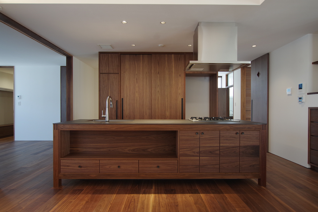 title: HOUSE 143 | Page No,154 | No.1 | sync-furniture | 株式会社 SYNC | 福岡県 家具工房 | オーダーメイドキッチン