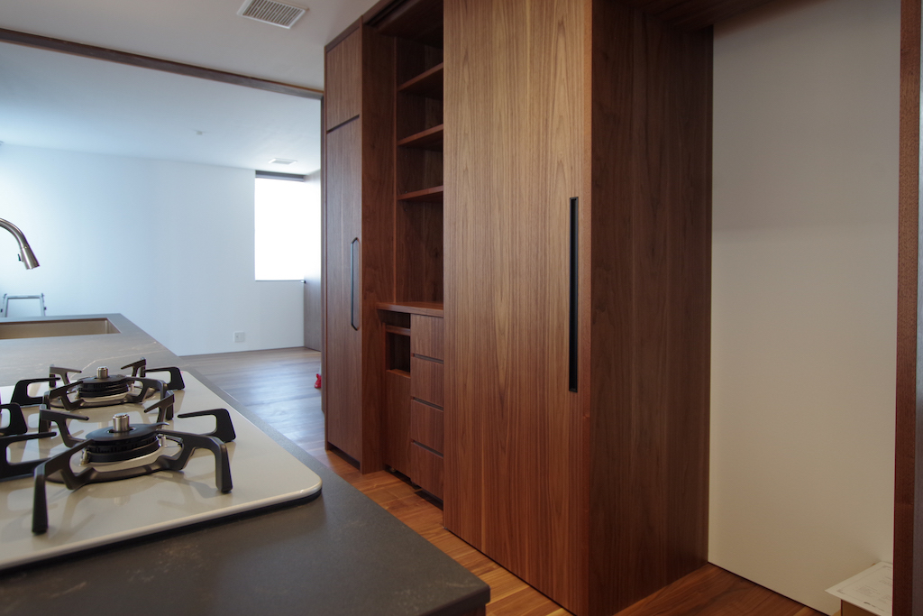 title: HOUSE 143 | Page No,154 | No.21 | sync-furniture | 株式会社 SYNC | 福岡県 家具工房 | オーダーメイドキッチン