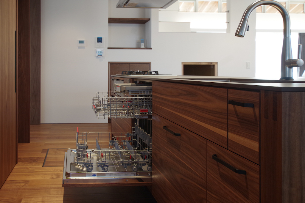 title: HOUSE 143 | Page No,154 | No.12 | sync-furniture | 株式会社 SYNC | 福岡県 家具工房 | オーダーメイドキッチン