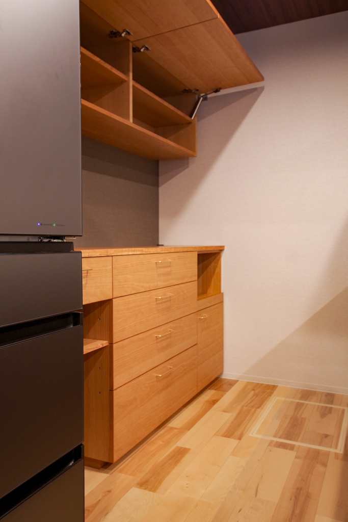 title: HOUSE 144 | Page No,155 | No.4 | sync-furniture | 株式会社 SYNC | 福岡県 家具工房 | オーダーメイドキッチン