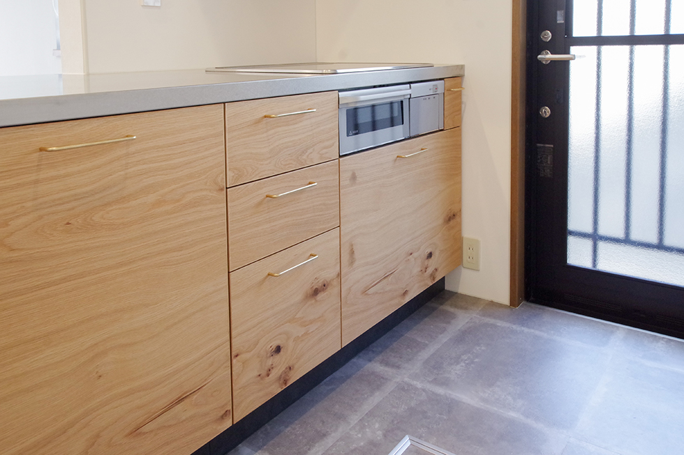 title: HOUSE 146 | Page No,157 | No.3 | sync-furniture | 株式会社 SYNC | 福岡県 家具工房 | オーダーメイドキッチン