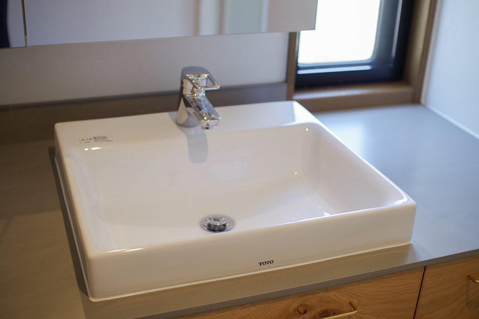 title: HOUSE 146 | Page No,157 | No.14 | sync-furniture | 株式会社 SYNC | 福岡県 家具工房 | オーダーメイドキッチン