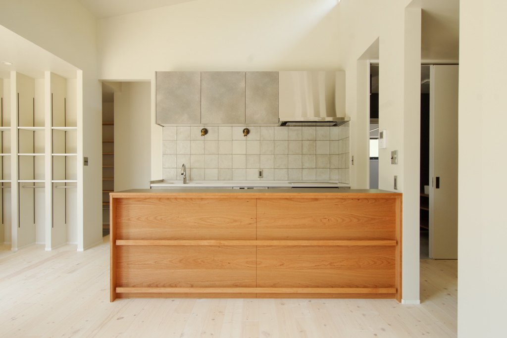 title: HOUSE 149 | Page No,160 | No.1 | sync-furniture | 株式会社 SYNC | 福岡県 家具工房 | オーダーメイドキッチン