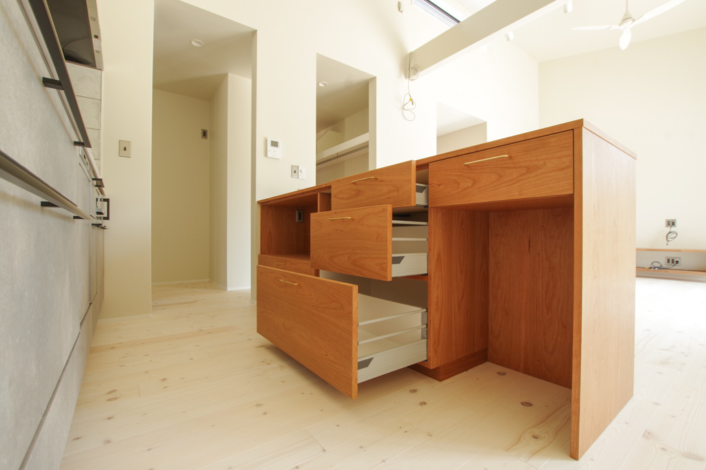 title: HOUSE 149 | Page No,160 | No.9 | sync-furniture | 株式会社 SYNC | 福岡県 家具工房 | オーダーメイドキッチン