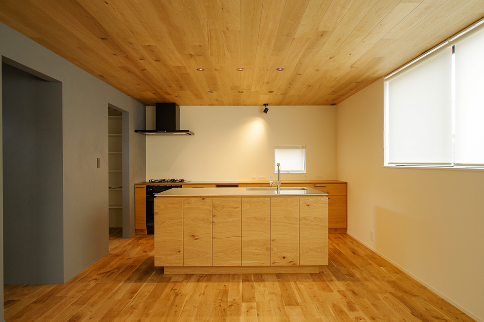 title: HOUSE 151 | Page No,162 | No.4 | sync-furniture | 株式会社 SYNC | 福岡県 家具工房 | オーダーメイドキッチン