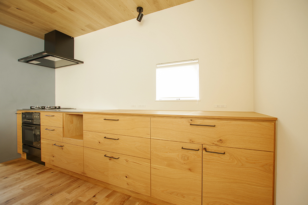 title: HOUSE 151 | Page No,162 | No.8 | sync-furniture | 株式会社 SYNC | 福岡県 家具工房 | オーダーメイドキッチン