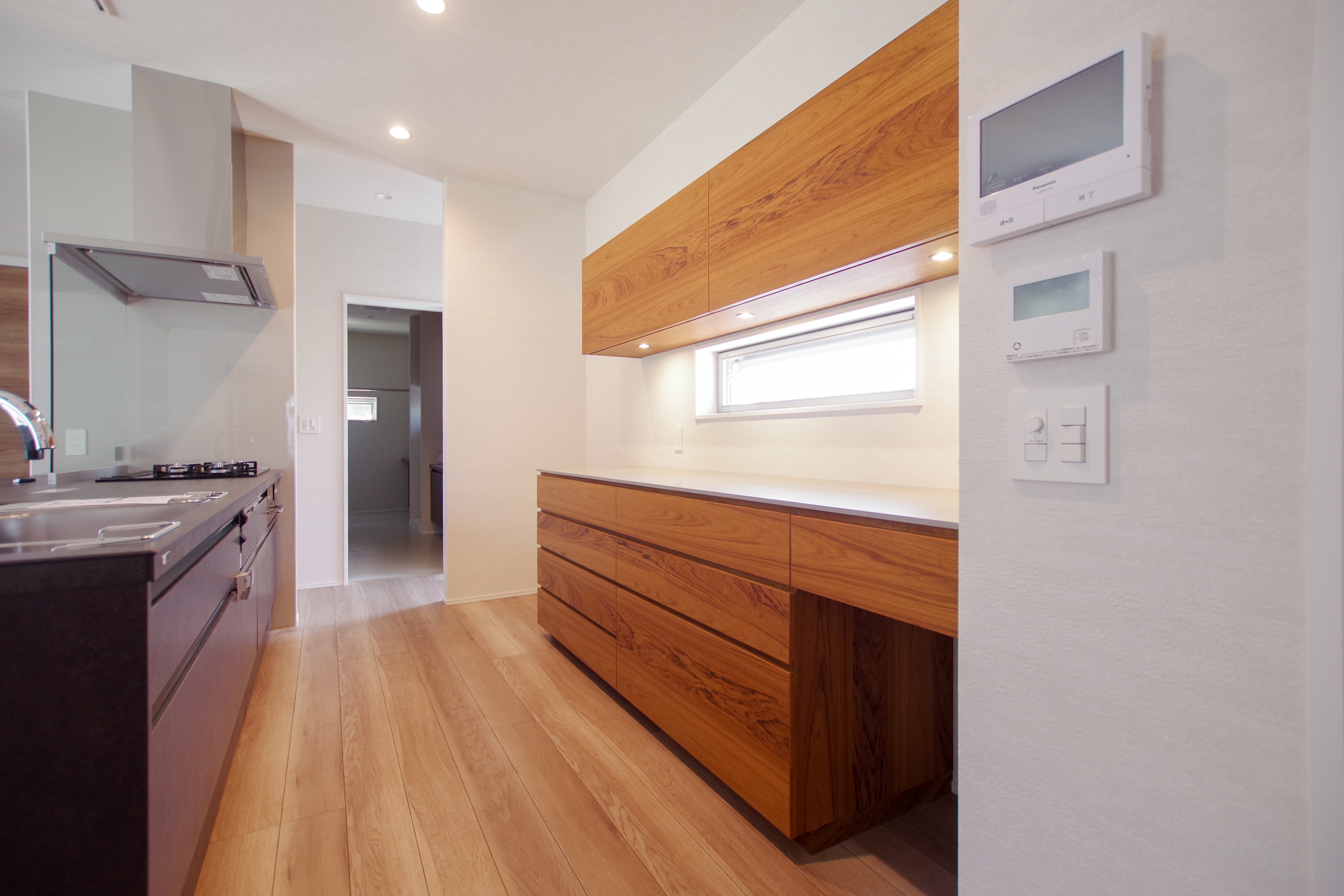 title: HOUSE 153 | Page No,165 | No.2 | sync-furniture | 株式会社 SYNC | 福岡県 家具工房 | オーダーメイドキッチン