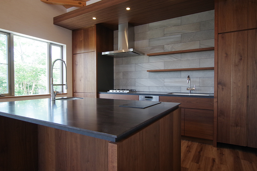 title: HOUSE 156 | Page No,168 | No.2 | sync-furniture | 株式会社 SYNC | 福岡県 家具工房 | オーダーメイドキッチン