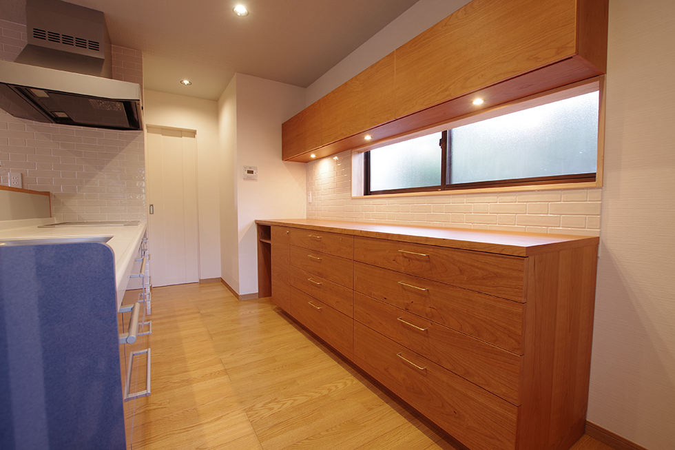 title: HOUSE 161 | Page No,174 | No.4 | sync-furniture | 株式会社 SYNC | 福岡県 家具工房 | オーダーメイドキッチン