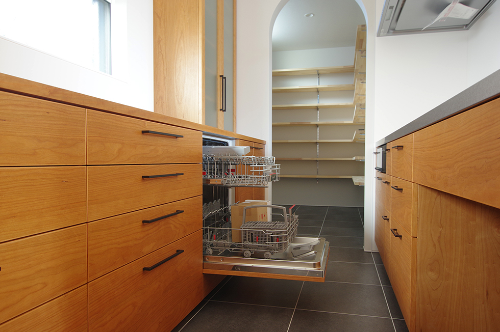 title: HOUSE 162 | Page No,175 | No.6 | sync-furniture | 株式会社 SYNC | 福岡県 家具工房 | オーダーメイドキッチン