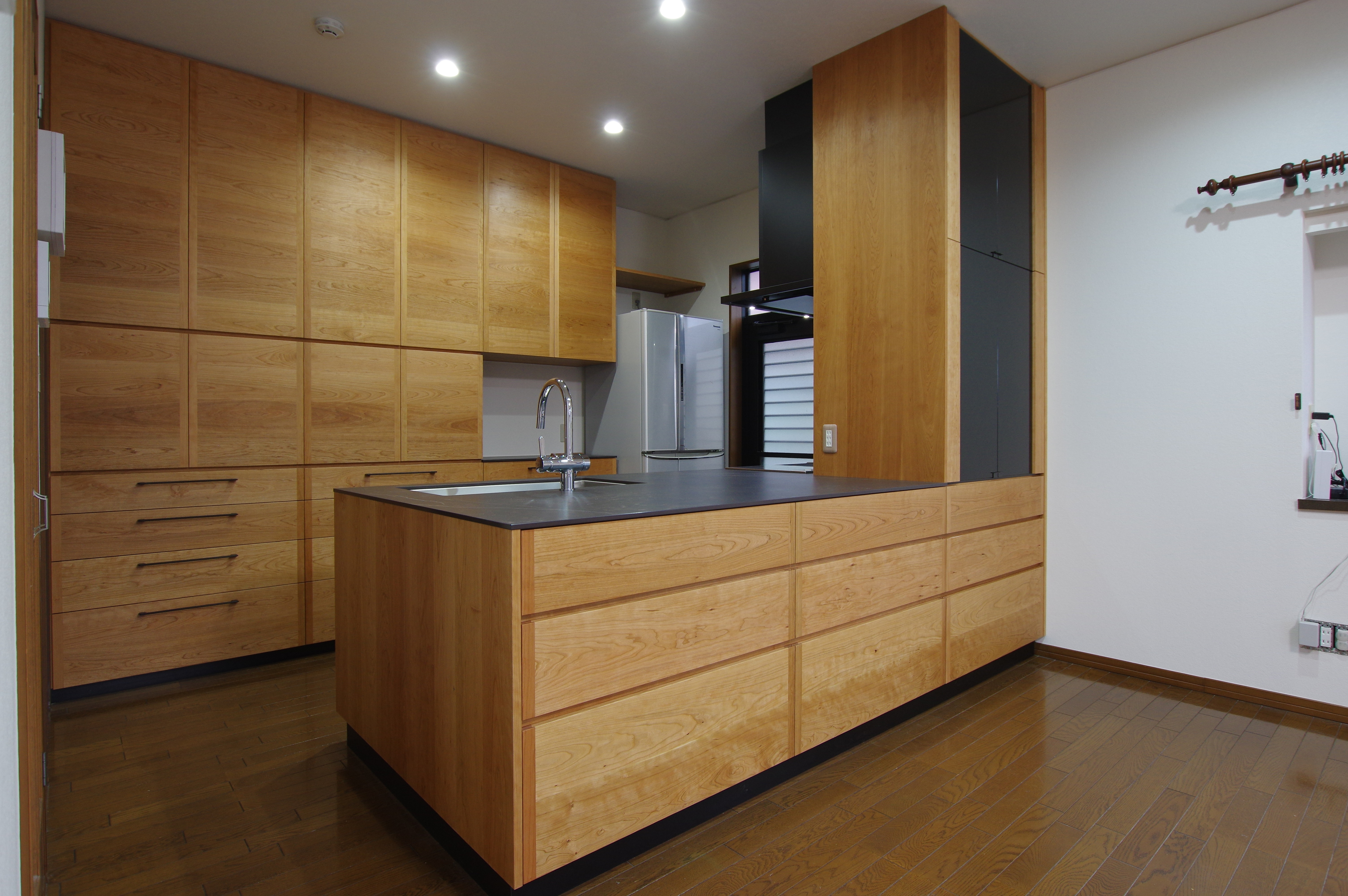 title: HOUSE 163 | Page No,176 | No.2 | sync-furniture | 株式会社 SYNC | 福岡県 家具工房 | オーダーメイドキッチン