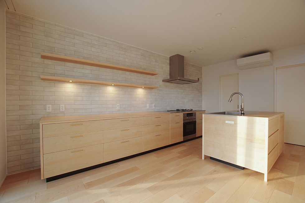 title: HOUSE 167 | Page No,180 | No.2 | sync-furniture | 株式会社 SYNC | 福岡県 家具工房 | オーダーメイドキッチン