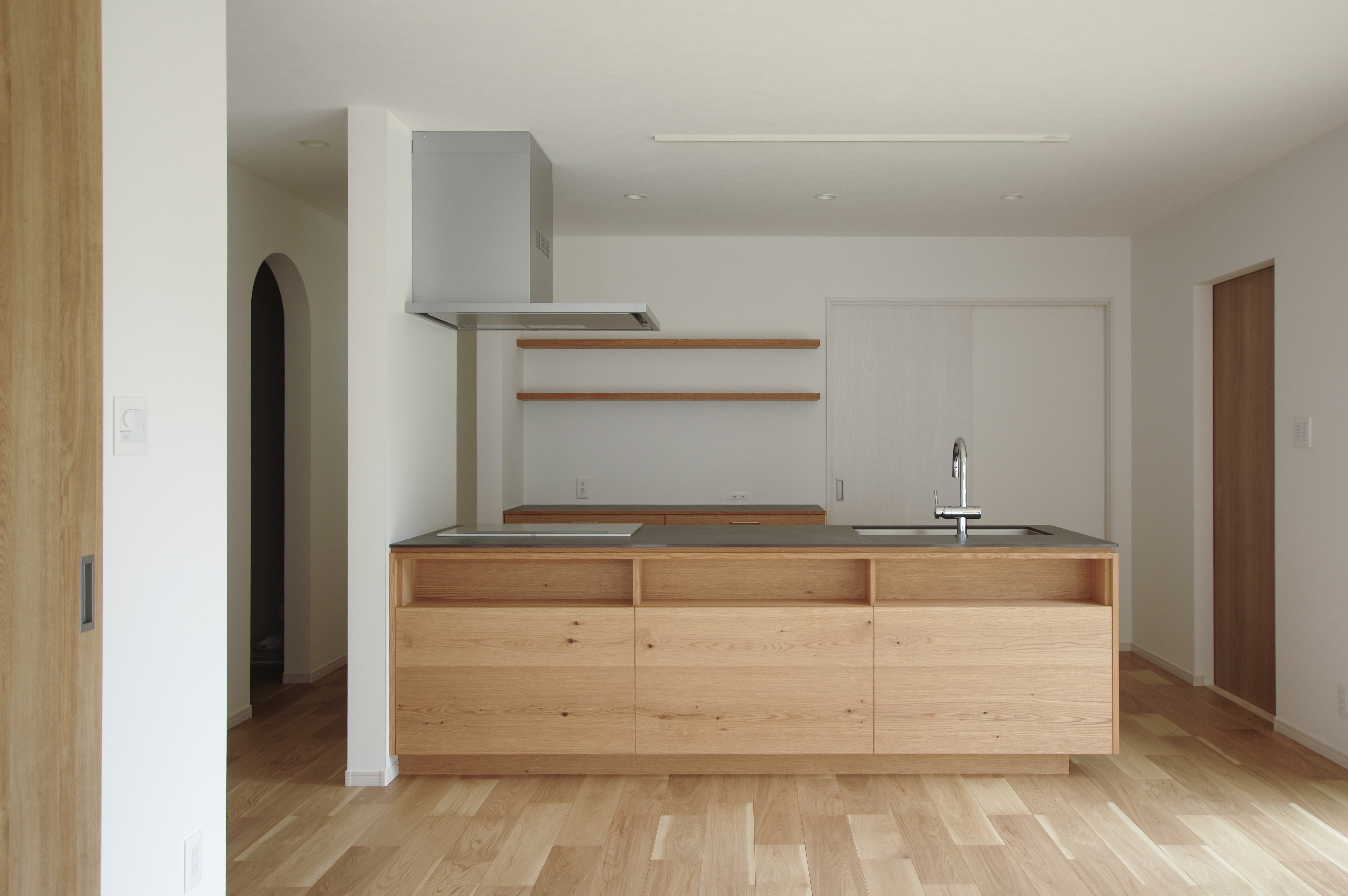 title: HOUSE 172 | Page No,185 | No.1 | sync-furniture | 株式会社 SYNC | 福岡県 家具工房 | オーダーメイドキッチン