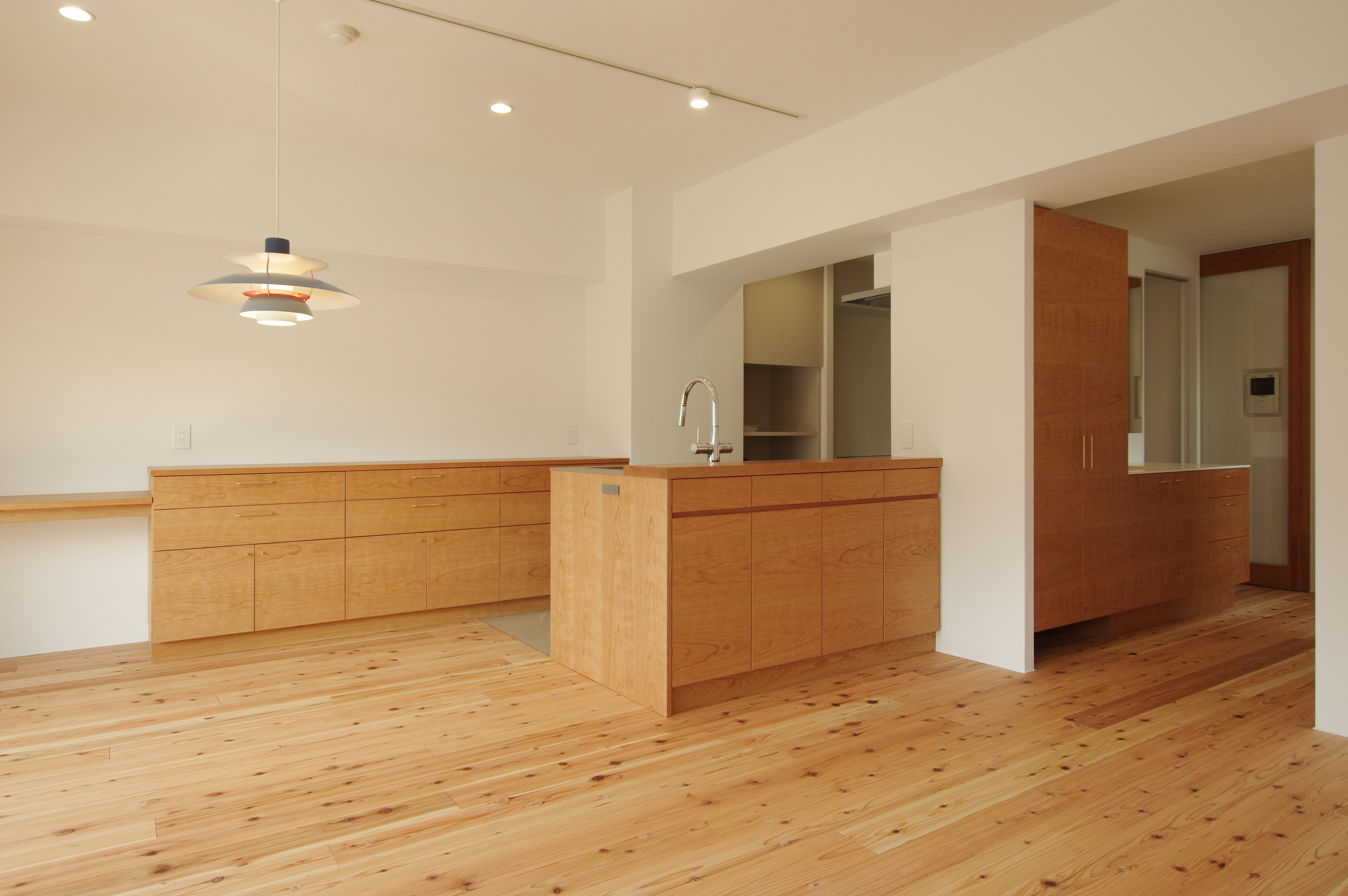 title: HOUSE 173 | Page No,186 | No.2 | sync-furniture | 株式会社 SYNC | 福岡県 家具工房 | オーダーメイドキッチン