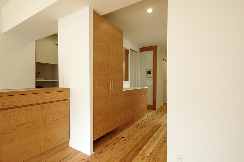 title: HOUSE 173 | Page No,186 | No.8 | sync-furniture | 株式会社 SYNC | 福岡県 家具工房 | オーダーメイドキッチン