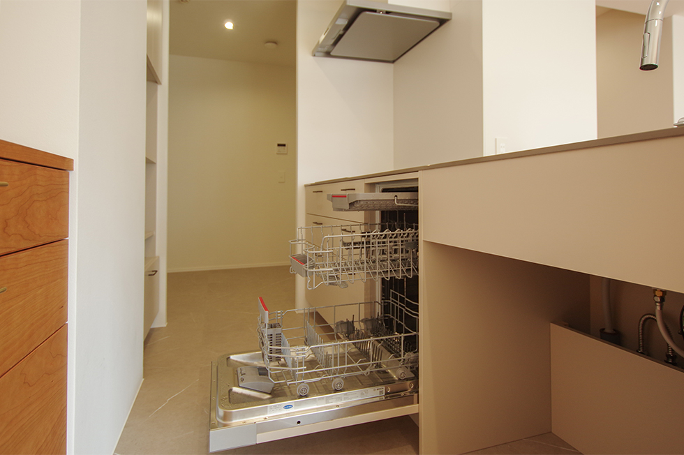 title: HOUSE 173 | Page No,186 | No.7 | sync-furniture | 株式会社 SYNC | 福岡県 家具工房 | オーダーメイドキッチン