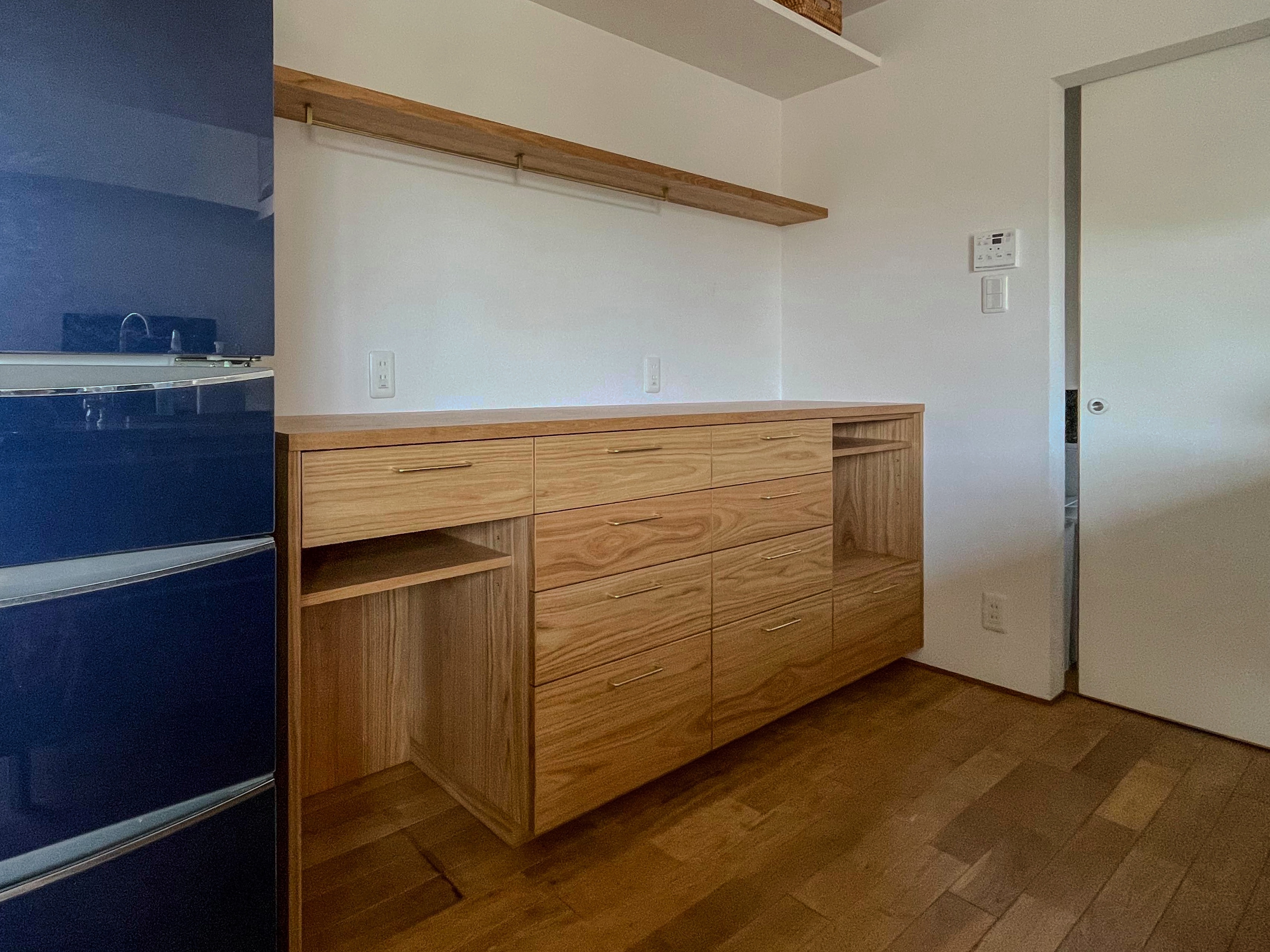 title: HOUSE 177 | Page No,190 | No.2 | sync-furniture | 株式会社 SYNC | 福岡県 家具工房 | オーダーメイドキッチン