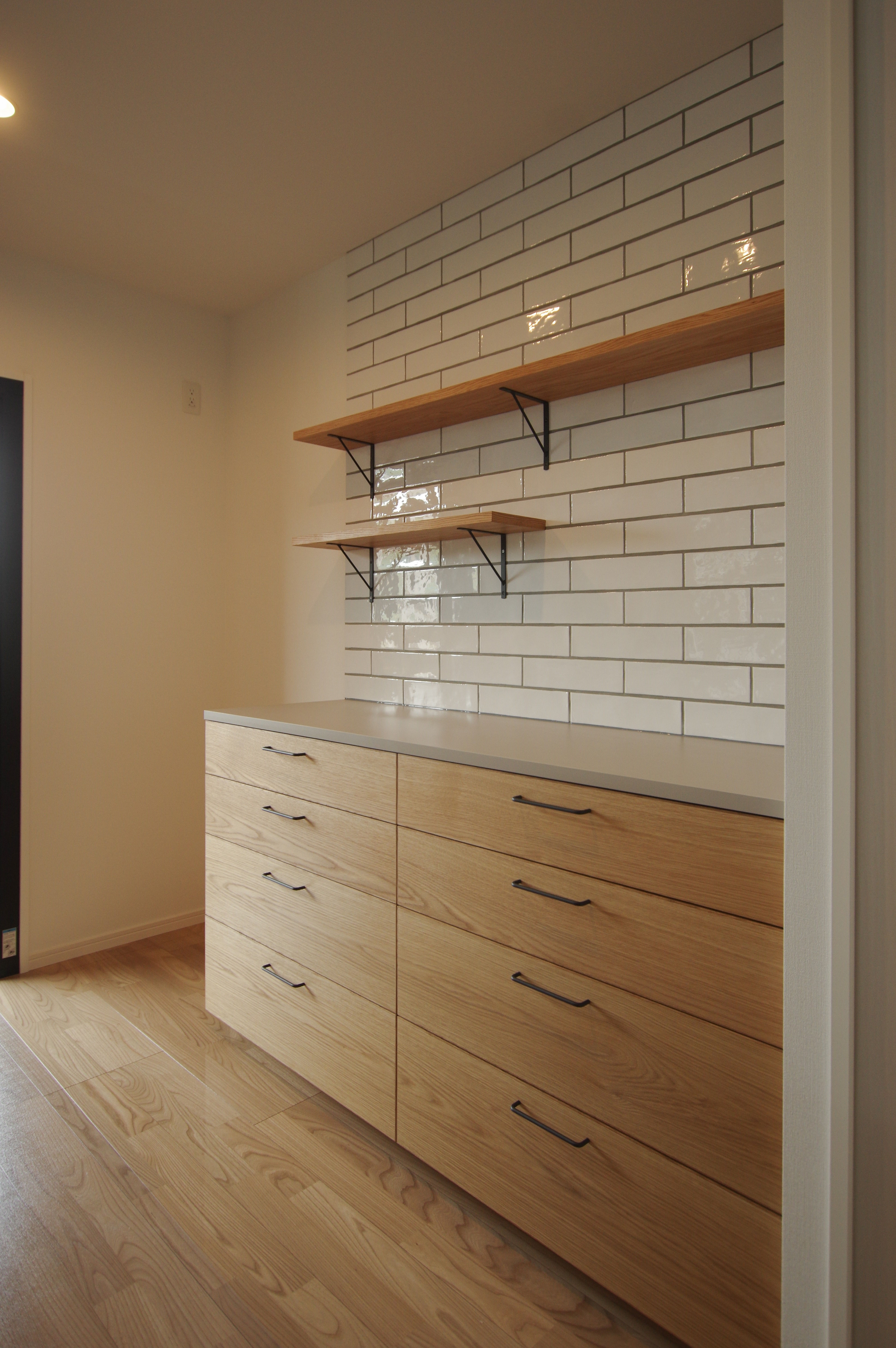 title: HOUSE 181 | Page No,194 | No.2 | sync-furniture | 株式会社 SYNC | 福岡県 家具工房 | オーダーメイドキッチン