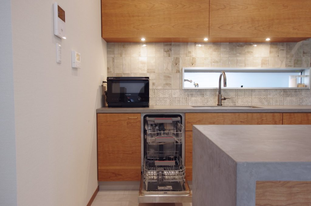 title: HOUSE 189 | Page No,202 | No.5 | sync-furniture | 株式会社 SYNC | 福岡県 家具工房 | オーダーメイドキッチン