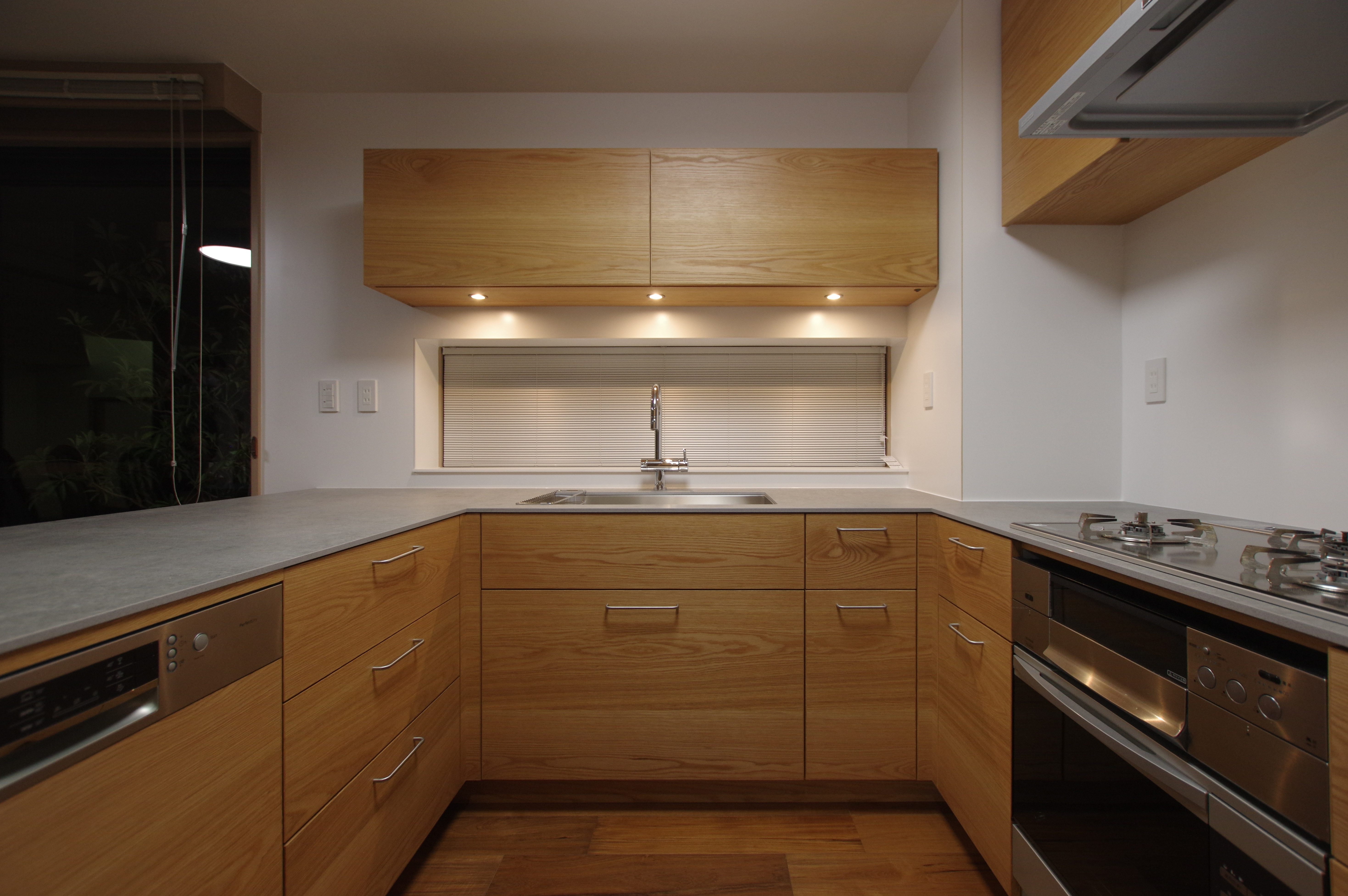 title: HOUSE 193 | Page No,206 | No.1 | sync-furniture | 株式会社 SYNC | 福岡県 家具工房 | オーダーメイドキッチン