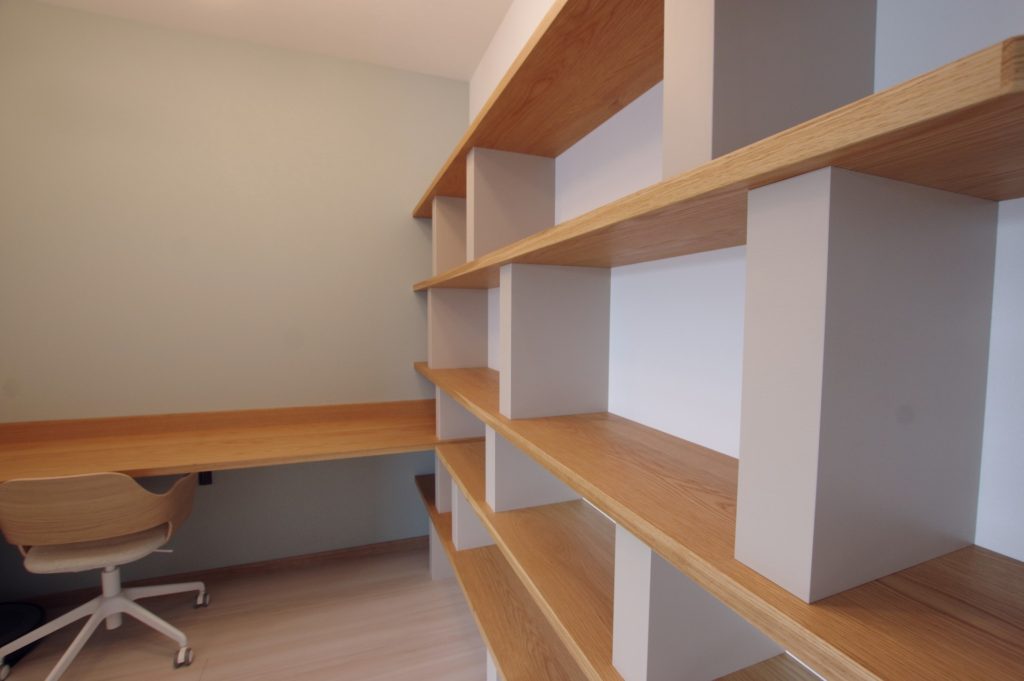 title: HOUSE 196 | Page No,209 | No.2 | sync-furniture | 株式会社 SYNC | 福岡県 家具工房 | オーダーメイドキッチン