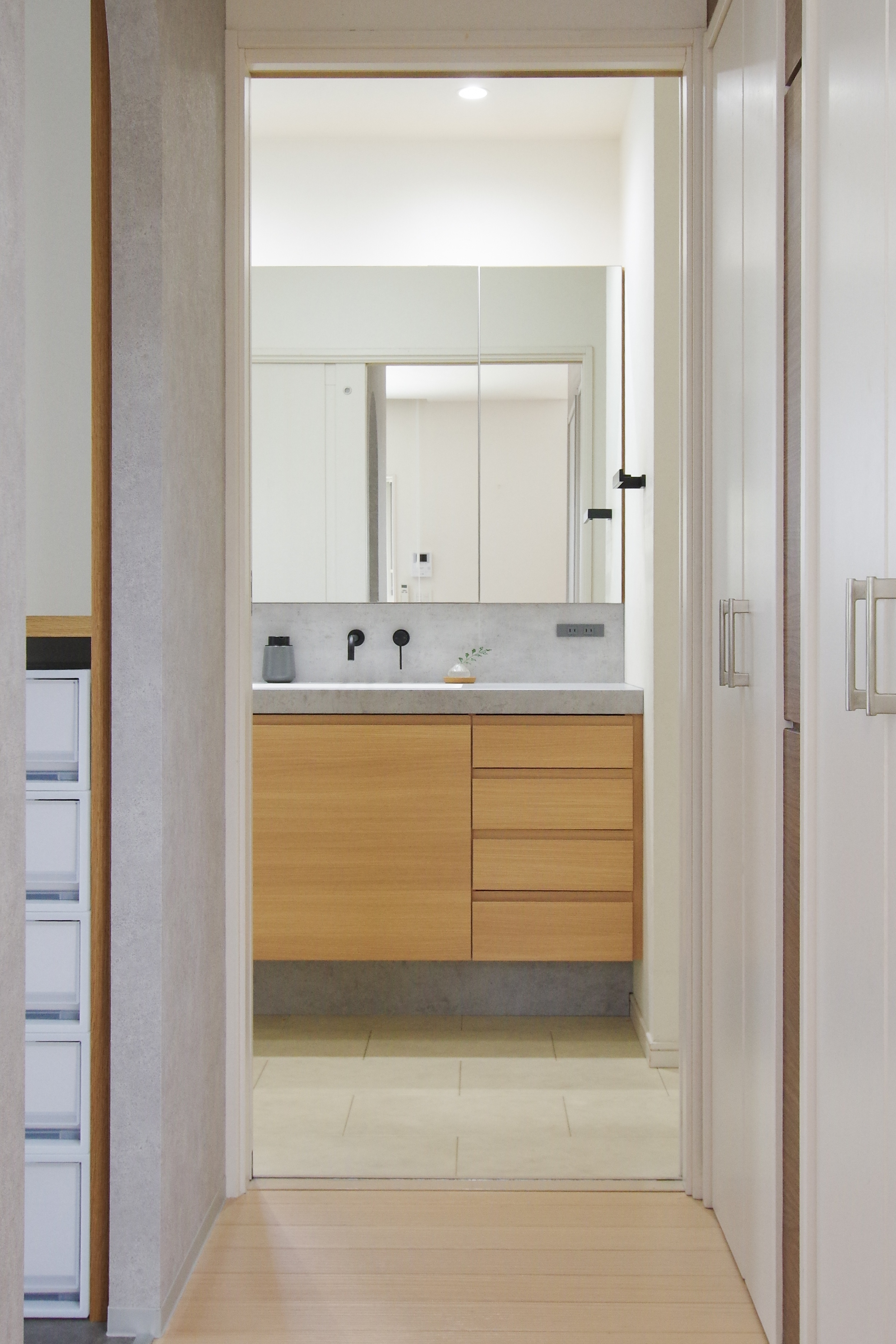 title: HOUSE 198 | Page No,211 | No.15 | sync-furniture | 株式会社 SYNC | 福岡県 家具工房 | オーダーメイドキッチン