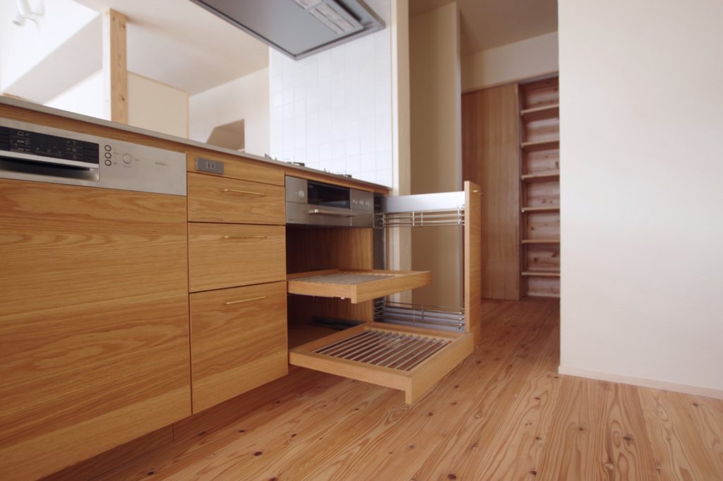 title: HOUSE 200 | Page No,213 | No.7 | sync-furniture | 株式会社 SYNC | 福岡県 家具工房 | オーダーメイドキッチン