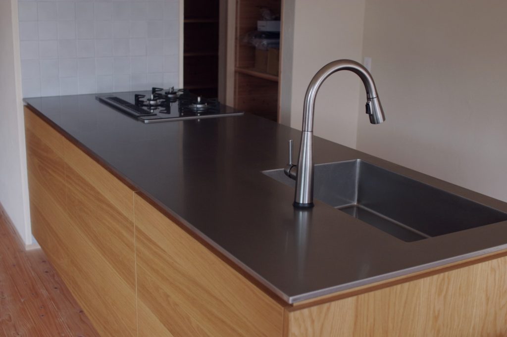 title: HOUSE 200 | Page No,213 | No.3 | sync-furniture | 株式会社 SYNC | 福岡県 家具工房 | オーダーメイドキッチン