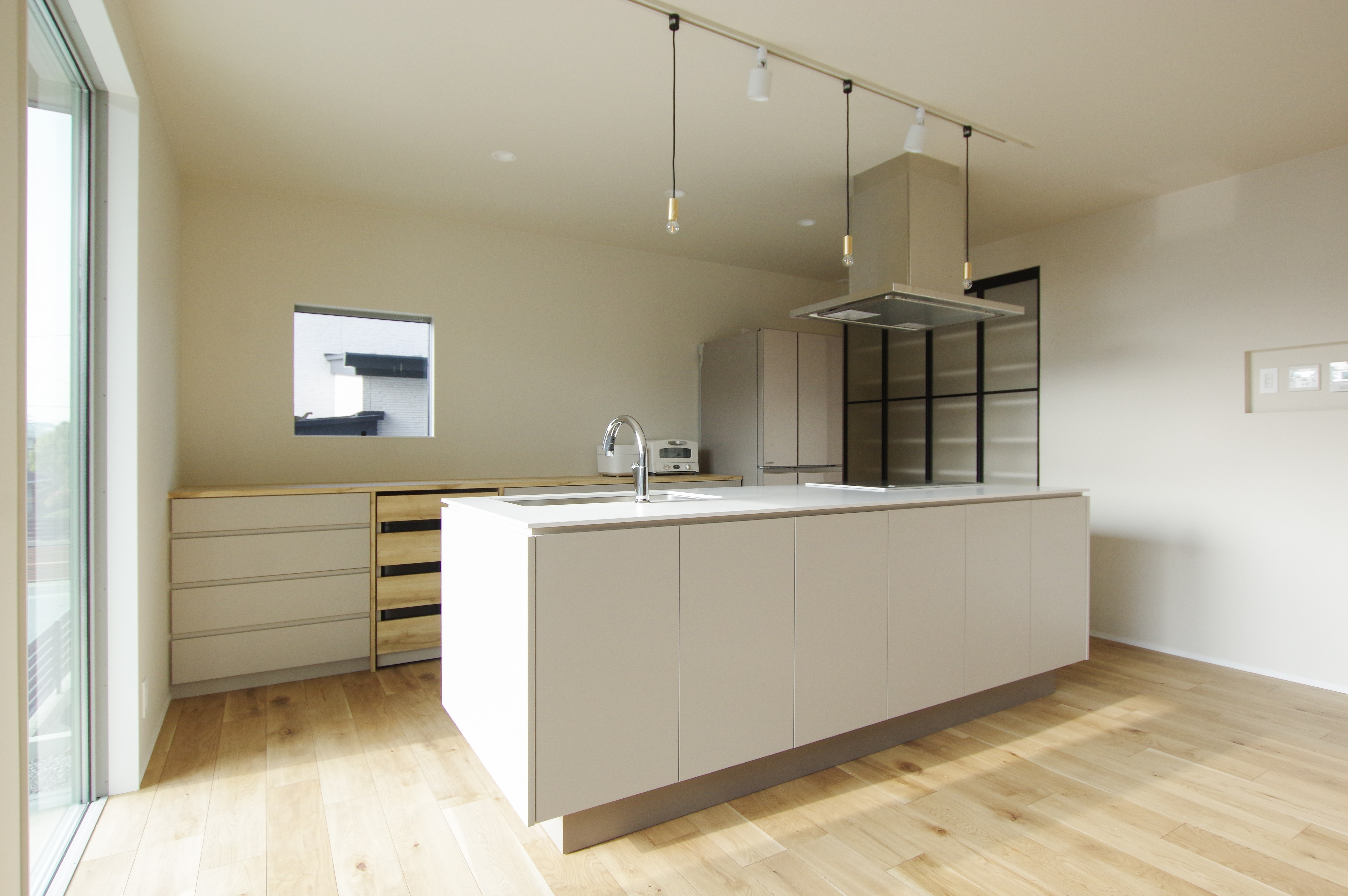 title: HOUSE 201 | Page No,214 | No.1 | sync-furniture | 株式会社 SYNC | 福岡県 家具工房 | オーダーメイドキッチン