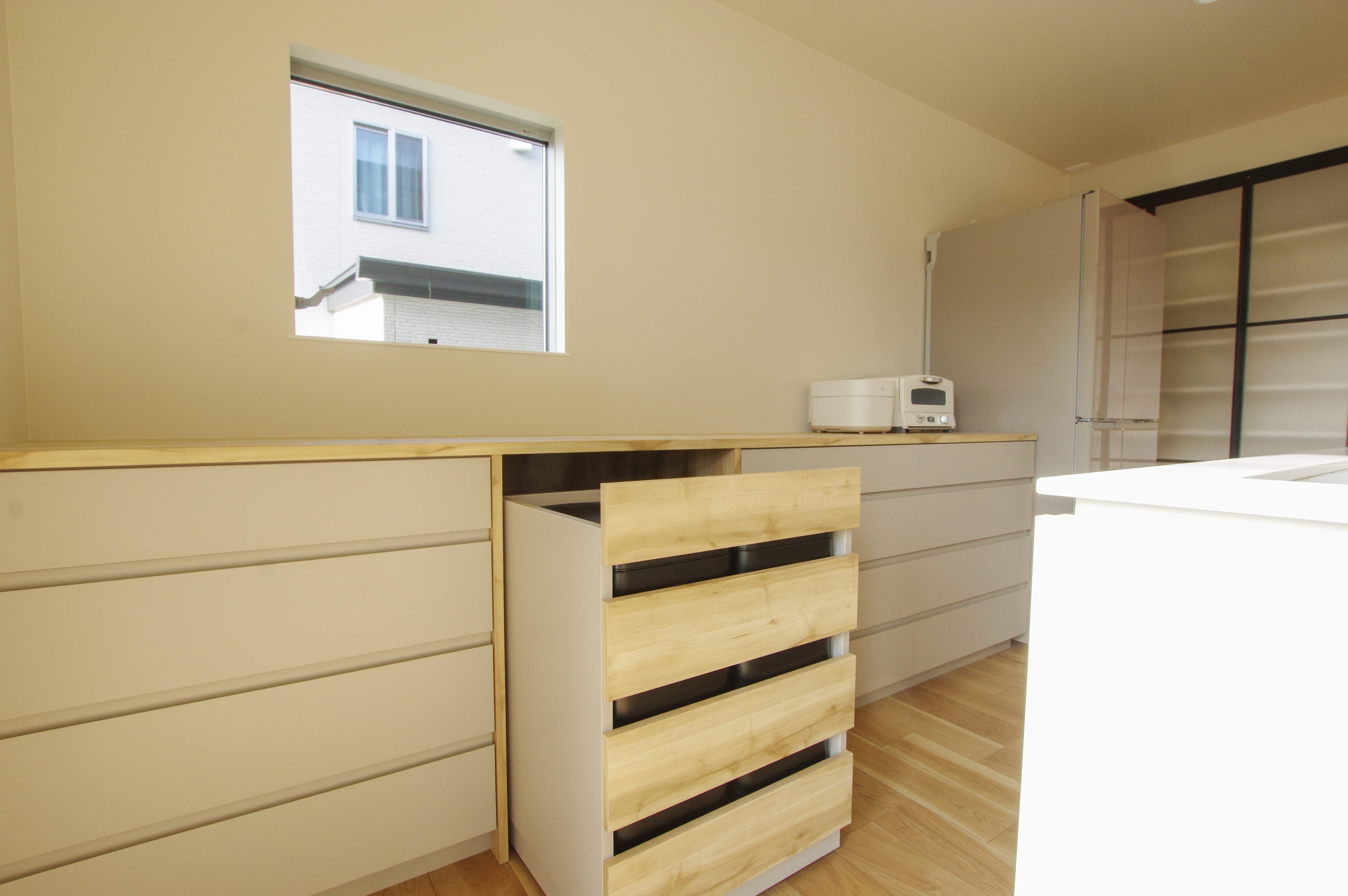 title: HOUSE 201 | Page No,214 | No.7 | sync-furniture | 株式会社 SYNC | 福岡県 家具工房 | オーダーメイドキッチン
